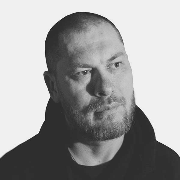 Денис Сивков